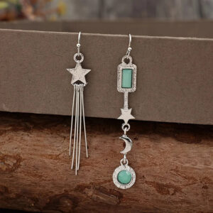 Brincos vintage assimétricos com borla de estrela e incrustações de lua e cristais II