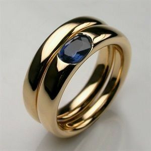 Anel Clássico de Ouro com Zircônia Azul