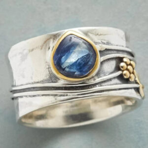 Anel Vintage com Gemas Azuis
