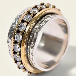 Anel Vintage Bicolor com Zircônias Incrustadas
