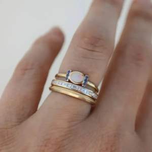 Conjunto de Anéis Vintage com Opala em Dourado