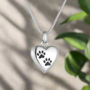 Colar Memorial para Animais de Estimação – Pingente Coração com Gravação de Patinha