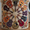 Cesta de Roupa em Formato de Círculo de Guitarra