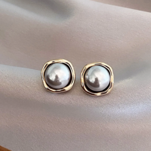 Elegantes Brincos de Pérola Vintage