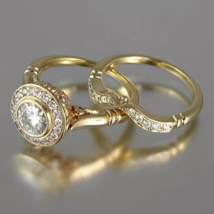Conjunto de Anéis Vintage em Ouro com Zircônia IV