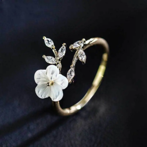 Anel Floral com Zircônia Branca